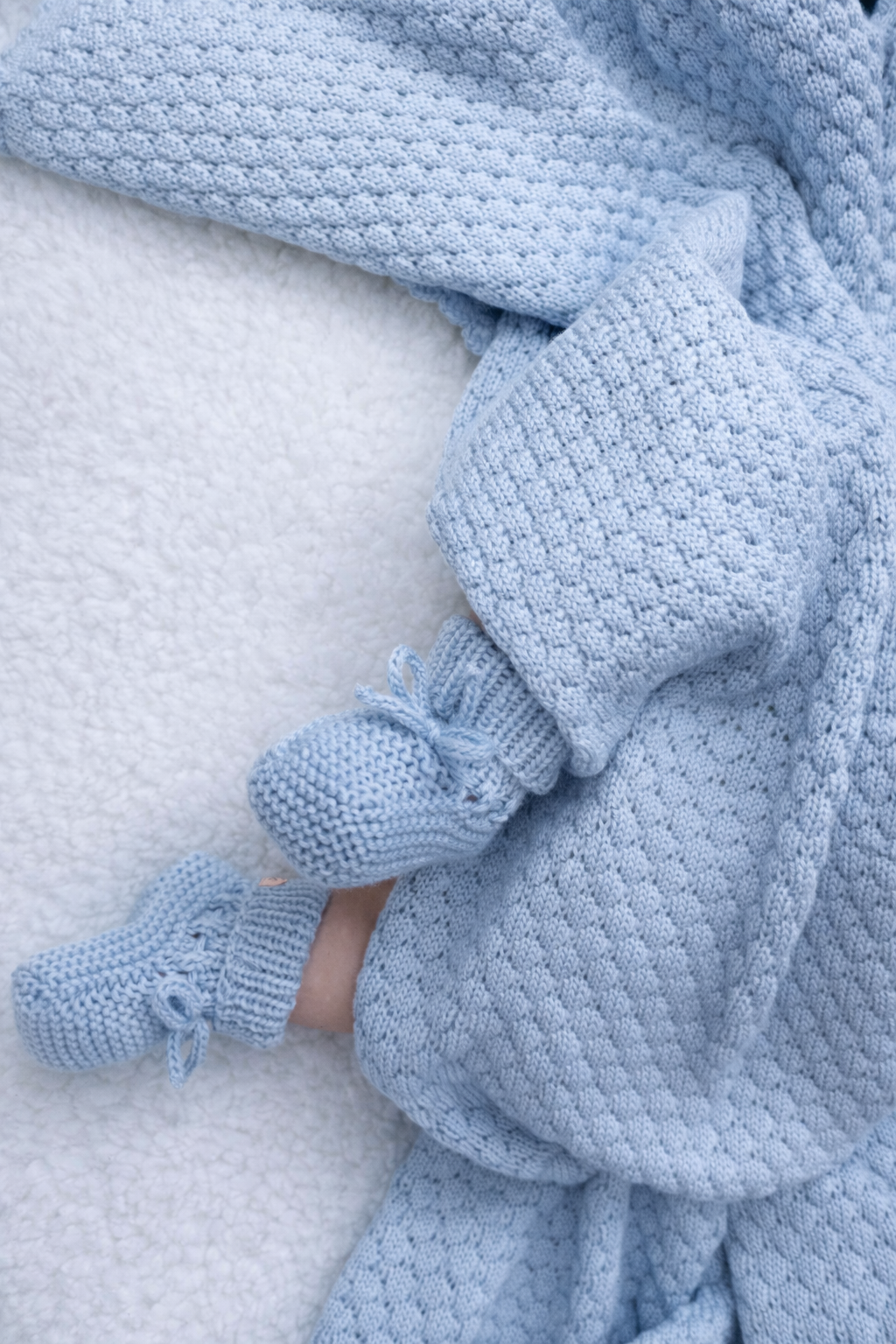 Gehaakte merino wollen babydeken babyblauw 70/100cm